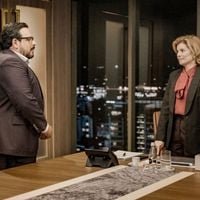 Resumo da novela 'Vale Tudo', capítulo de terça-feira, 16 de setembro: Freitas que se cuide! Fraude com Odete Roitman é descoberta, e tia Celina leva rasteira de um dos pretendentes