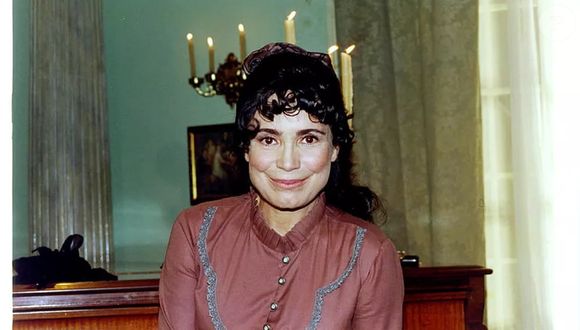 Regina Duarte também foi a protagonista de 'Chiquinha Gonzaga' (1999), diferenciando seus papeis