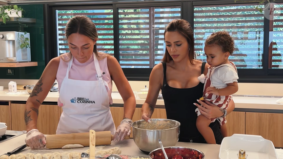 Durante a receita com Carol Dantas, Bruna Biancardi relembrou o início conturbado da amizade entre as duas