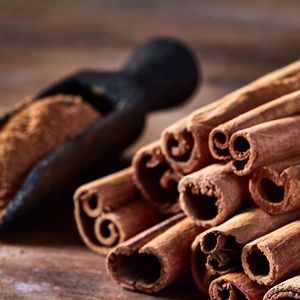 Um estudo da Universidade Federal do Ceará (UFC) indicou que a canela ajuda a controlar a diabetes