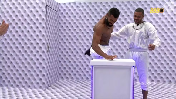 ‘BBB 26’: Ricardo deixou o Quarto Branco na madrugada deste sábado (17)