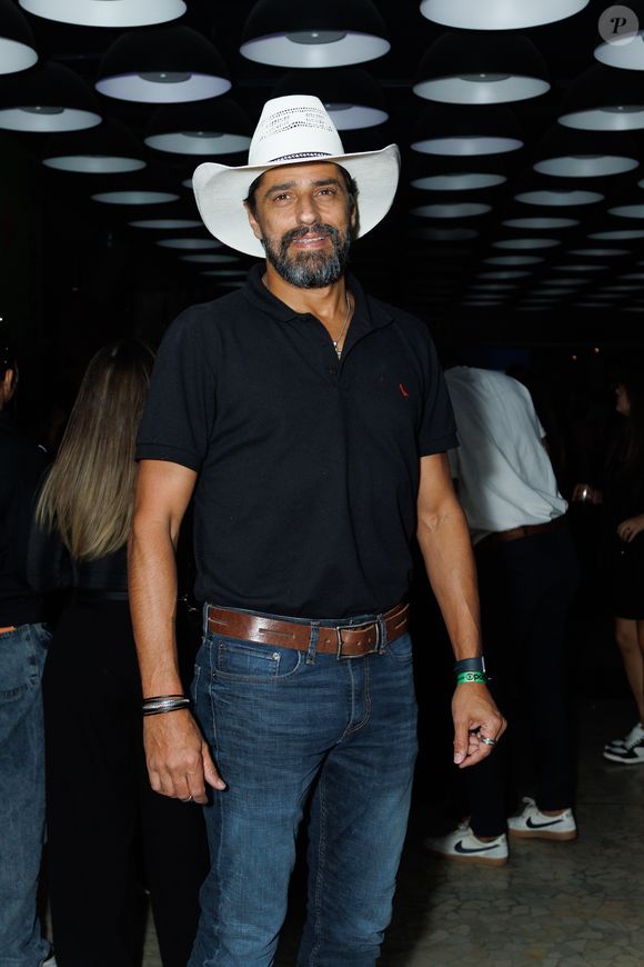 Alberto Cowboy minimizou e refletiu que se trata de uma dinâmica tradicional de reality shows