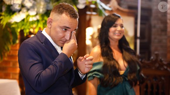 Por que João Gomes não se posiciona politicamente? Ary Mirelle saiu em defesa do marido após cobranças nas redes sociais e relembrou a repercussão do episódio envolvendo Jair Bolsonaro no Rock in Rio de 2022. A esposa do cantor também falou sobre depressão e ameaças recebidas pela família