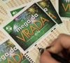 Apostar na Mega da Virada é uma das tradições de Ano-Novo.