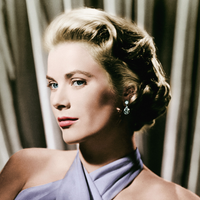 Arezzo se inspira na Grace Kelly para criar a rasteirinha estilo boneca que antes eu achava que eram sapatos de avó, agora não tiro do pé