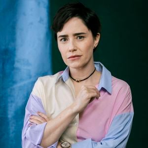 Para participar da novela 'Três Graças' e quebrar seu jejum longe da Globo, Fernanda Vasconcellos radicalizou seu visual