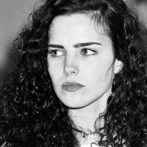 Ana Paula Arósio também namorou um rapaz durante a adolescência, mas a mãe proibiu a relação pelo fato do rapaz ser pobre