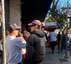 Harry Styles troca hotel por passeios em São Paulo e surpreende fãs ao correr no Ibirapuera, visitar a Liberdade e experimentar pão de queijo