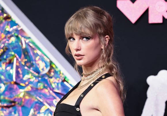 Relembre quem são os ex-namorados de Taylor Swift

Além de cantora, Taylor Swift marca presença na produção na pele de atriz.