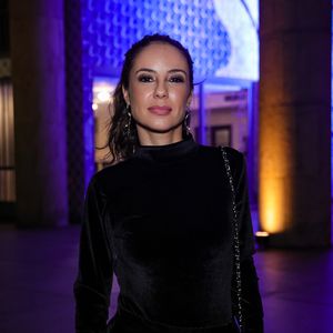 Andréia Horta, a Zenilda de 'Três Graças', também foi de look preto - contudo, com menos pele à mostra; ainda sim, vestimenta ficou elegante