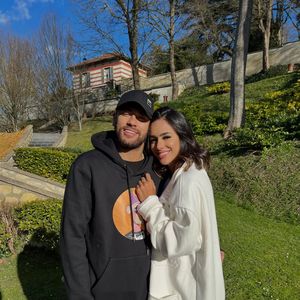 Neymar e Bruna Biancardi estão juntos desde 2021 e já tiveram idas e vindas na relação, marcada por traição do jogador