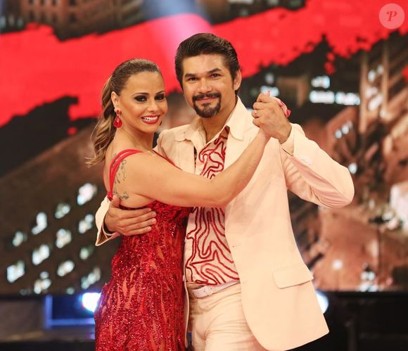 Viviane Araujo ganhou a ‘Dança dos Famosos’ em 2015