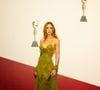 No famoso site de vendas de luxo 1stdibs, o look na cor verde de Marina Ruy Barbosa chegou a custar US$ 14.500, R$ 82.467,30 na cotação atual.