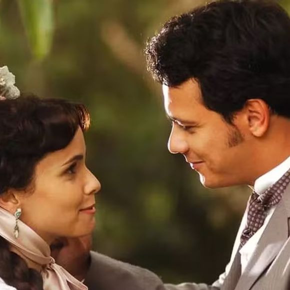 'Sinhá Moça' (2004) é uma das favoritas para substituir 'História de Amor' no Faixa Especial da Globo