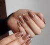Manicures gourmand são inspiradas em sabores como caramelo, chocolate e canela.