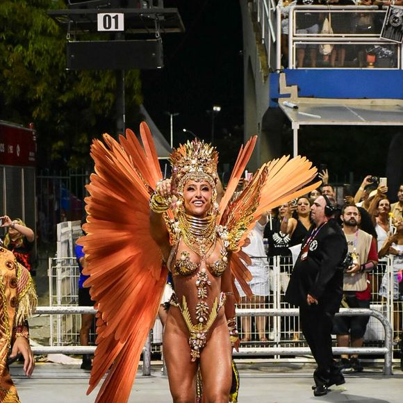 Sabrina Sato desfila na Gaviões da Fiel há 22 anos