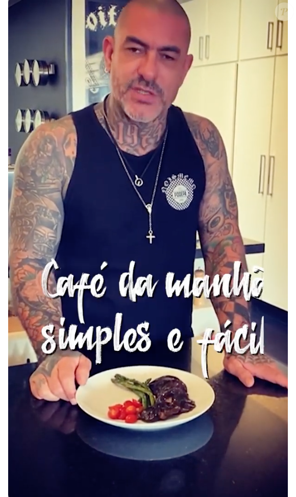 Receita de Fogaça leva ingredientes que não costumamos comer pela manhã, como cogumelos e aspargos