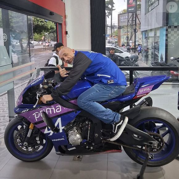 Cristian Cravinhos anunciou, em seu perfil do Instagram, a venda de um quadro