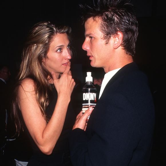 Antes de conhecer Carolyn Bessette, John F. Kennedy Jr. teria se afastado de Xuxa após repercussão na mídia