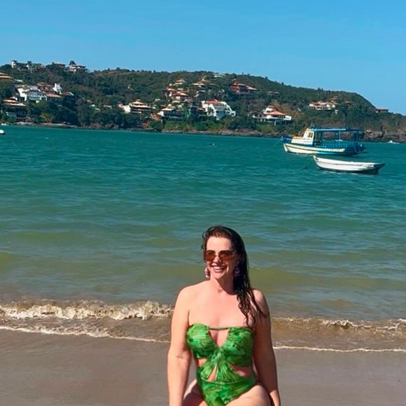 Luma de Oliveira é mencionada em uma conversa do bilionário com o agente de modelos Jean-Luc Brunel, considerado seu braço-direito