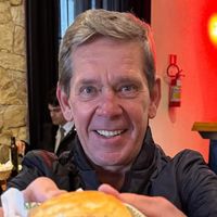 Quem é o dono do Madero? Arrependido de apoiar Bolsonaro, CEO encara acusações de jornadas exaustivas, discriminação e mais irregularidades na rede