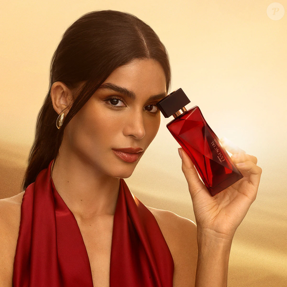 O 'ouro vermelho' da perfumaria árabe é a estrela do Essencial Safran: novo perfume da Natura aposta no açafrão para criar um aroma quente e inesquecível