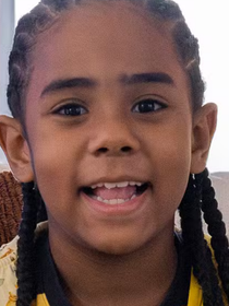 Meu primo de 5 anos pediu e eu não pude negar: os novos tênis Converse dos 'Minions' são alegres, confortáveis e ele ainda conseguiu calçar sozinho com fechamento em velcro