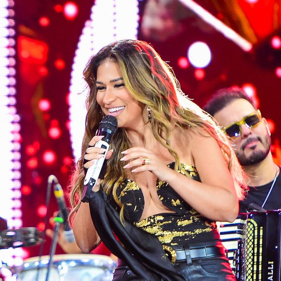 Simone Mendes sobre gastroenterite: ‘Eu juro para vocês, essa noite eu não fui menos de 40 vezes ao banheiro’