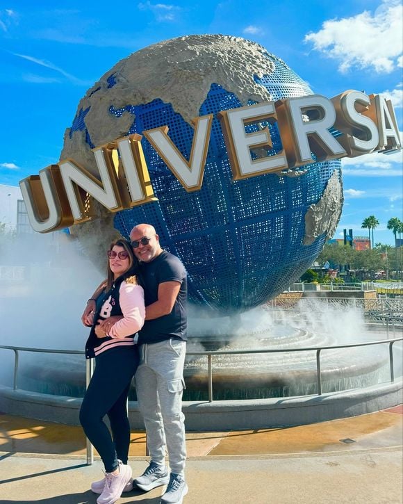 Segundo informações da revista Caras, a mansão de Rick Sollo fica a cerca de 20 minutos de carro da Disney, em Orlando, na Flórida, e era um dos endereços do cantor durante as temporadas nos Estados Unidos