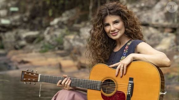 A participação de Paula Fernandes como avó de Agrado foi outra escolha que não convenceu completamente