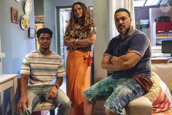 Viviane Araujo e Belo na novela Três Graças: ex-namorados contracenam na trama da Globo: 'Misael é Misael, Belo é Belo. Não misturem as coisas!', disse cantor após público gritar por 'Vivi'