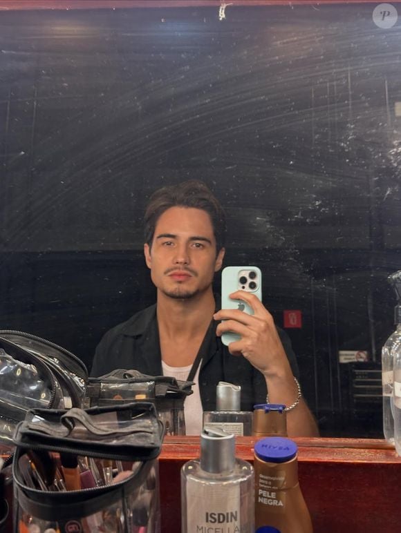 Assim como Bruna Marquezine, Danilo Mesquita está solteiro há pouco tempo. Ele não comentou sobre os rumores