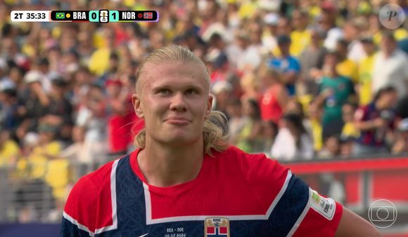 Haaland marcou o primeiro gol da Noruega, que eliminou o Brasil na Copa