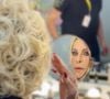 Aos 76 anos de idade, Ana Maria Braga garantiu que gosta de se ver nua no espelho