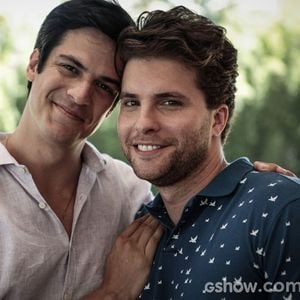 Beijo gay de Félix e Niko em 'Amor à Vida' é exibido com advertência no Peru