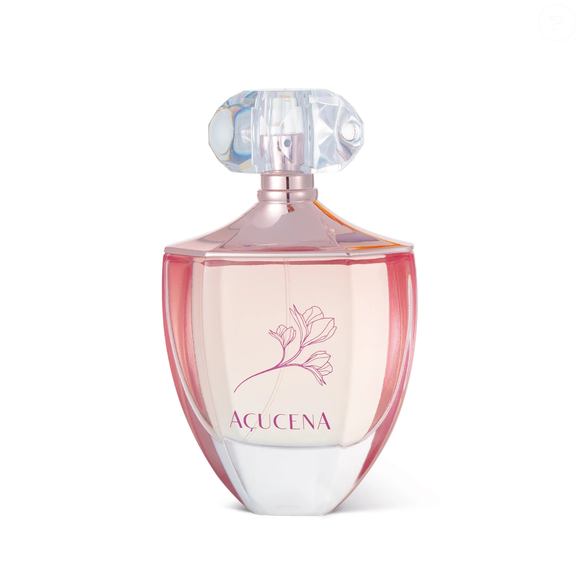 Delicada, romântica e luminosa, a Deo Colônia Açucena, da Avatim, aposta em flores e frutas para criar um perfume que transmite elegância desde a primeira borrifada