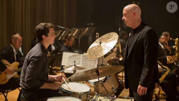 J. K. Simmons contou que agora costuma ser a pessoa mais velha no set. Uma posição que ele procura honrar, embora reconheça que foi estranho passar para esse outro lado