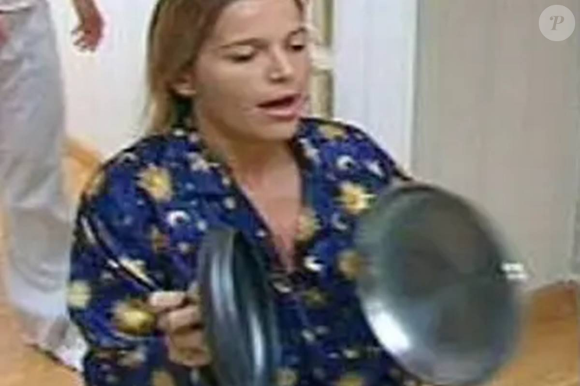 Tina protagonizou um dos momentos mais emblemáticos do BBB 2 ao bater panelas para acordar (e irritar) rivais