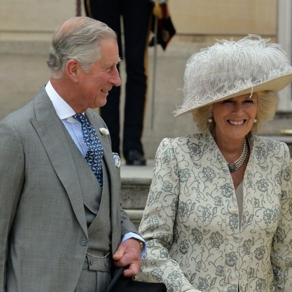 Com câncer há 1 ano, Rei Charles III vem preocupando a mulher, a rainha Camilla