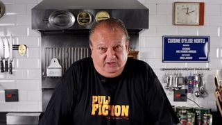 Esqueça o omelete tradicional: agora minha mãe só prepara essa receita à francesa do Érick Jacquin, do 'MasterChef Brasil', que leva molho de tomate e creme de leite