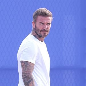 A frase atribuída a David Beckham destaca uma visão de sucesso baseada na dedicação contínua. Para o ex-jogador, o esforço não garante resultados, mas aumenta as chances de chegar mais perto deles