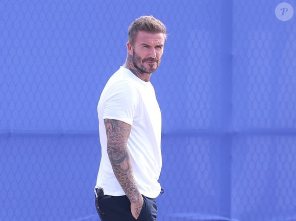 A frase atribuída a David Beckham destaca uma visão de sucesso baseada na dedicação contínua. Para o ex-jogador, o esforço não garante resultados, mas aumenta as chances de chegar mais perto deles
