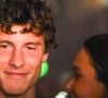 Bruna Marquezine e Shawn Mendes vivem relacionamento discreto