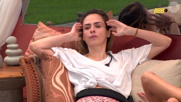 "Então vamos pra cima", finalizou Ana Paula, que não contou com o apoio de Samira para esta manobra arriscada