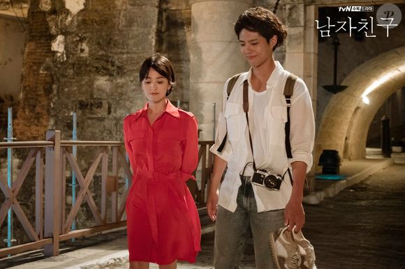 'Encounter' conta a história de Cha Soo-hyun e Kim Jin-hyuk, que se conhecem em uma viagem na Cuba
