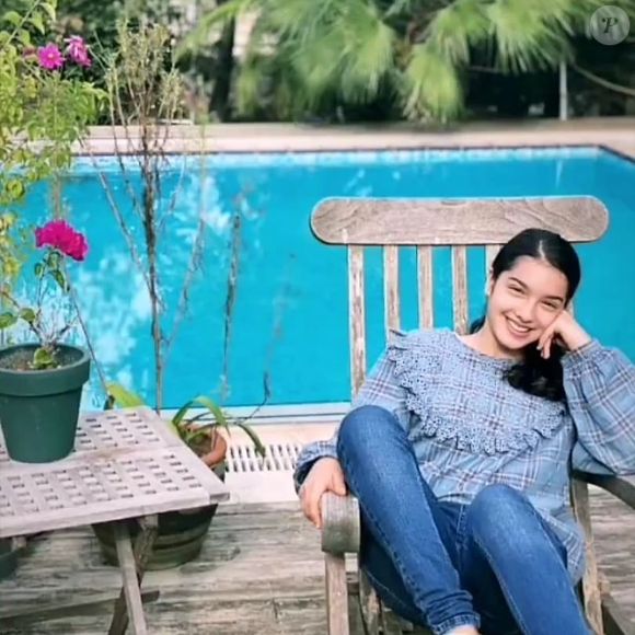 Nisan de 'Força de Mulher', Kübra Süzgün está bem diferente da época da novela, lançada na Turquia em 2007