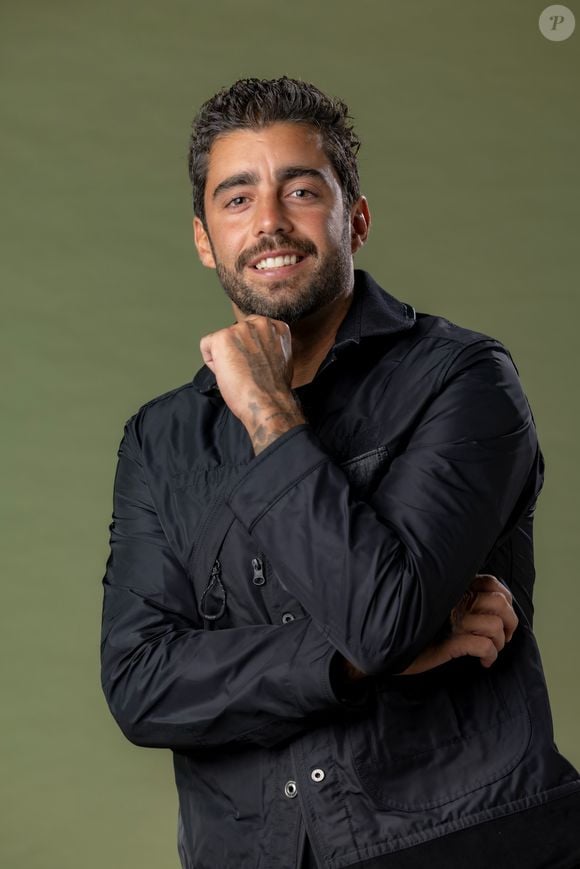 Pedro Scooby, hoje no 'Dança dos Famosos 2026', estaria passando por crise no casamento com Cintia Diecker, mãe de Aurora, filha do casal e nascida no final de 2022