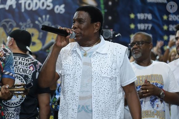 Neguinho da Beija-Flor era chamado de Neguinho da Vala porque caçava rãs e outros animais em brejos e valões de Nova Iguaçu