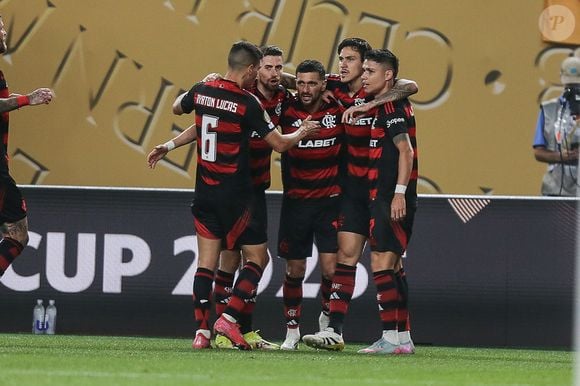 Flamengo x Chelsea: times jogam segunda partida no Mundial de Clubes após vitórias na estreia; Arrascaeta (centro da foto) fez o primeiro gol rubro-negro da competição