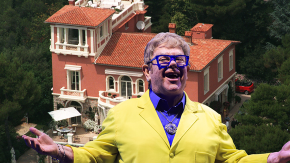 Localizada no topo do Mont Boron, com vários quartos e 1.020 m² de área construída: Elton John mantém uma tradicional vila dos anos 1920 em Nice, na França; 'palácio amarelo' do eterno Rocketman exala sofisticação e tem vista panorâmica para o Mar Mediterrâneo